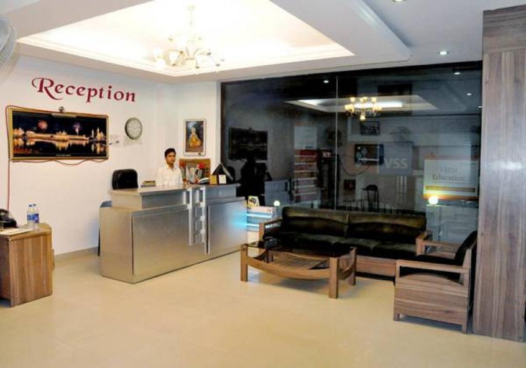 Sukhman International Hotel Near Amritsar Railway Station Exteriör bild