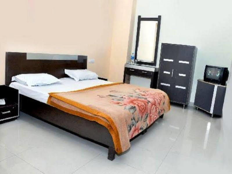Sukhman International Hotel Near Amritsar Railway Station Exteriör bild